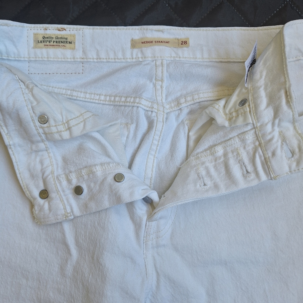 Levi's White Wedgie Straight High Rise Jeans W28 L26 Premium Line - Picture 2 of 10